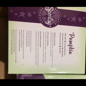 Pumpkin mid-size Scentsy warmer